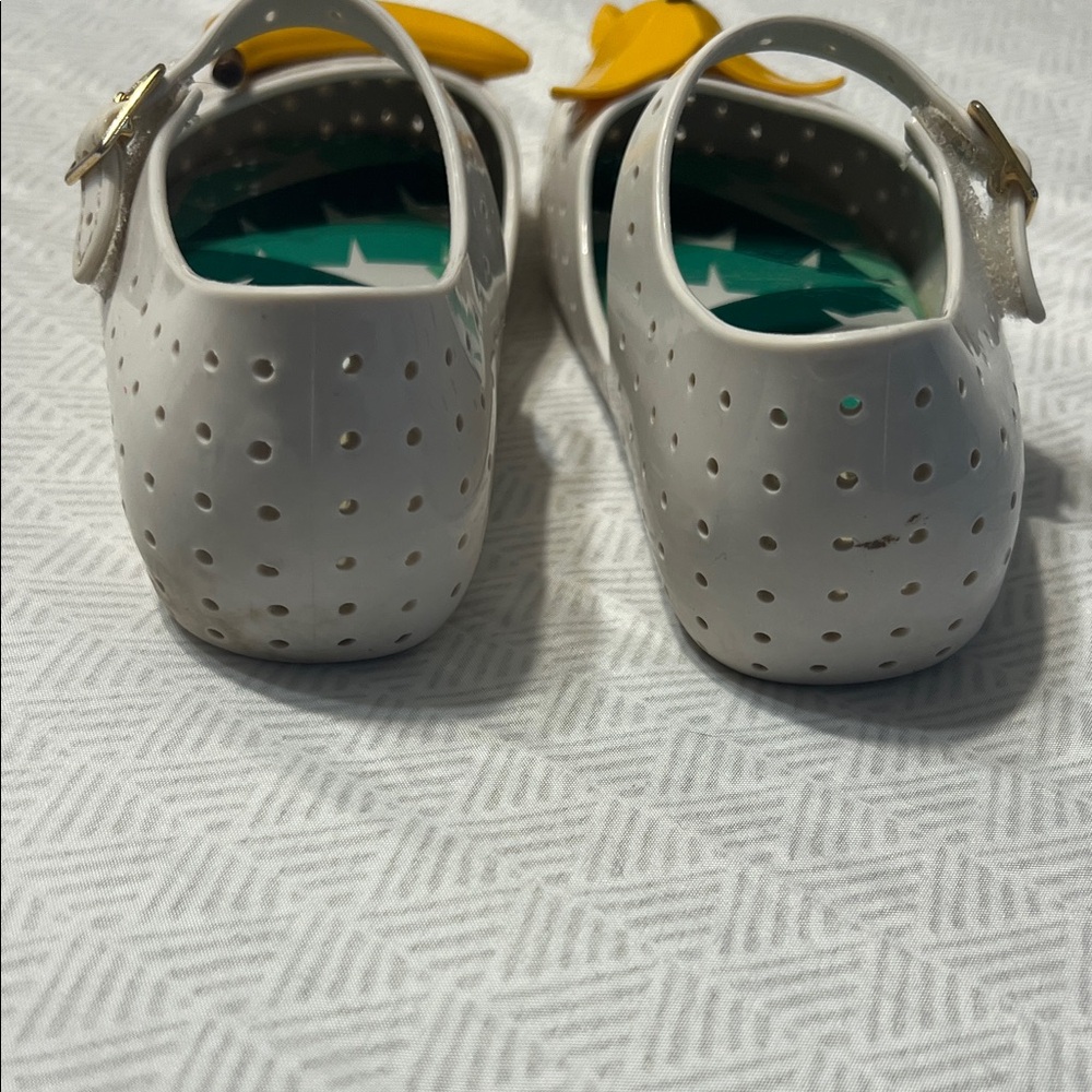 Mini Melissa banana shoes - Picture 5 of 5